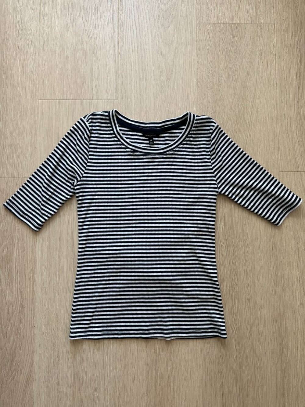 Banana Republic Ribbed Elbow-Sleeve T-Shirt Navy Stripe Medium